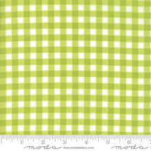 Load image into Gallery viewer, Vintage Holiday Green Plaid SKU 55164 16 Bonnie and Camille - A House Full of Thread